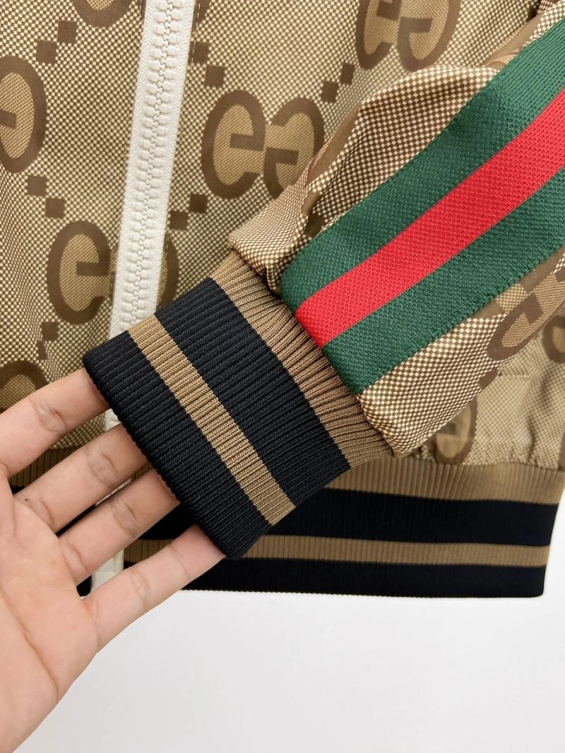 WaterResistant Gucci Outwear 127579