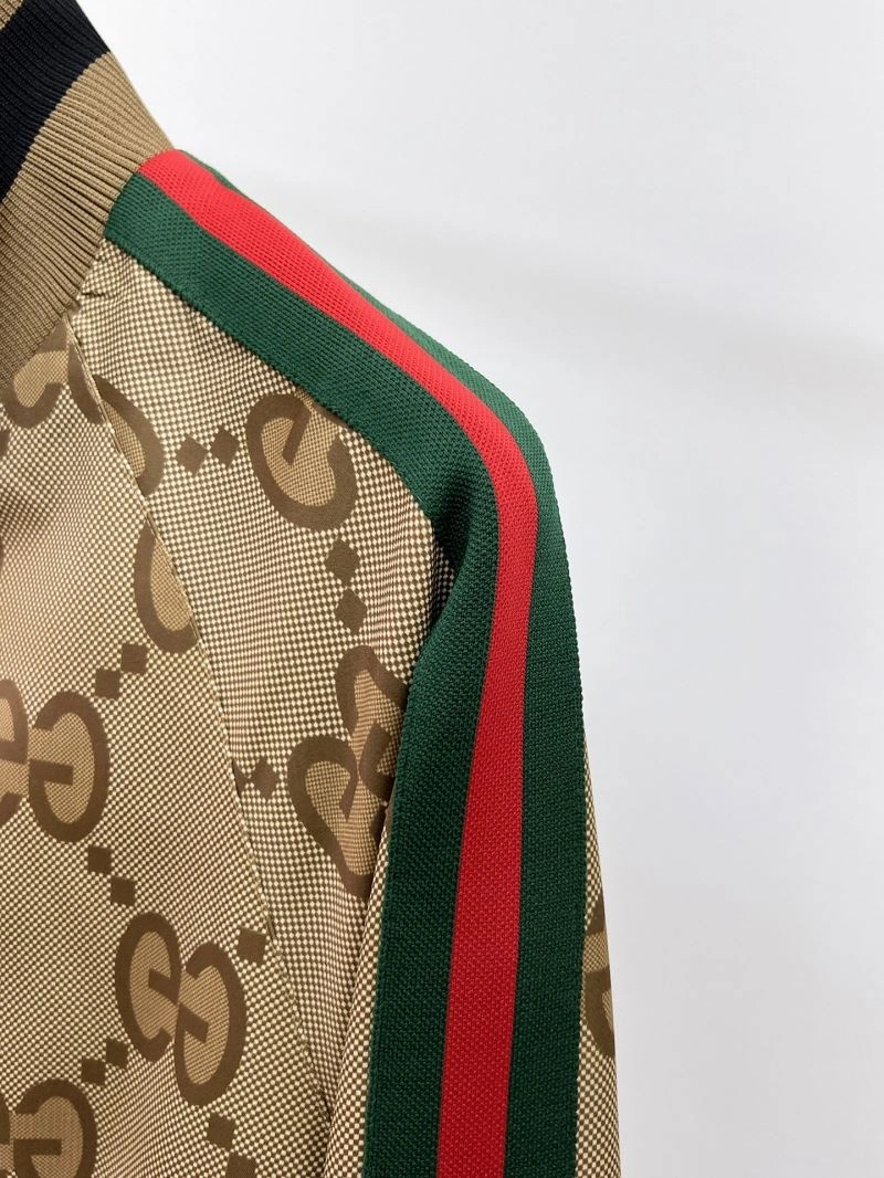 WaterResistant Gucci Outwear 127579