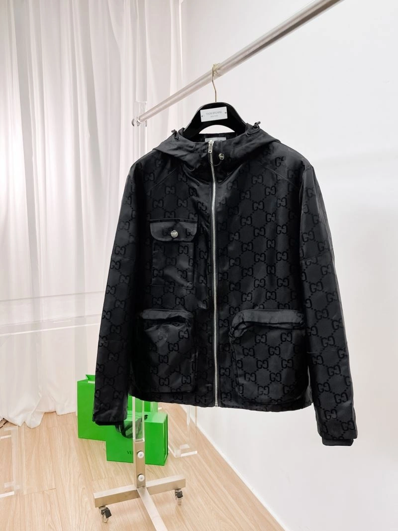Versatile Gucci Outwear 127570
