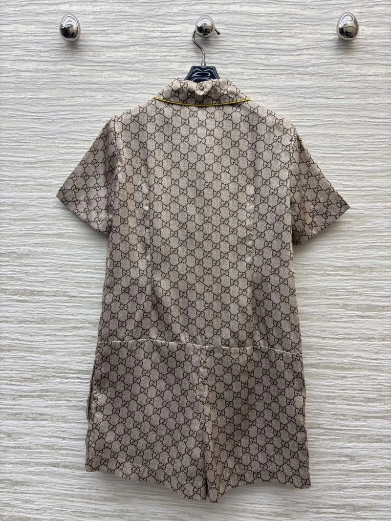 Gucci Outwear Practical 124942