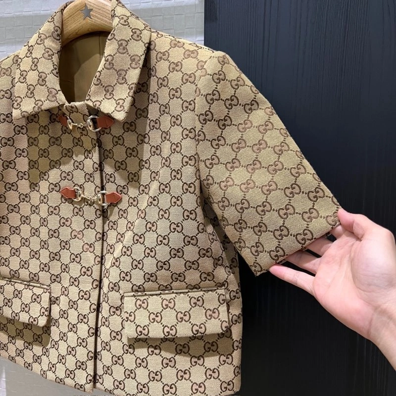 Unique Gucci Outwear 124427