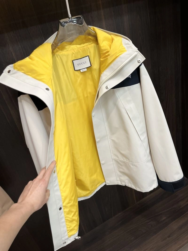 Gucci Outwear Bright 127277