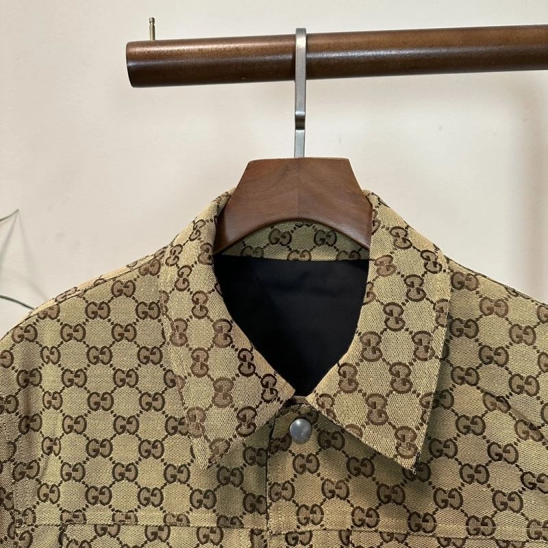 Bold Gucci Outwear 127252