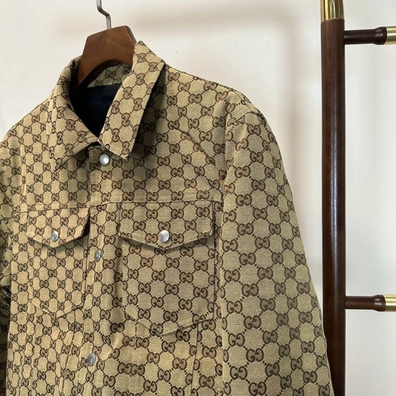 Bold Gucci Outwear 127252