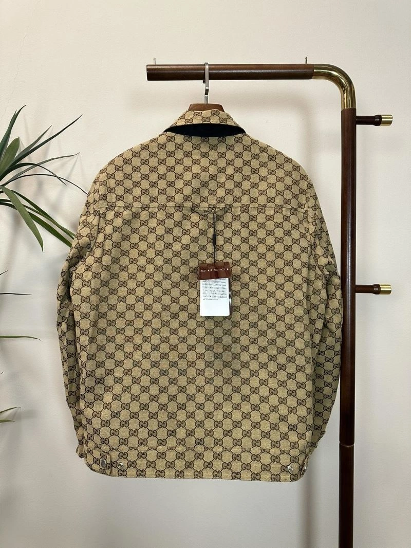 Bold Gucci Outwear 127252