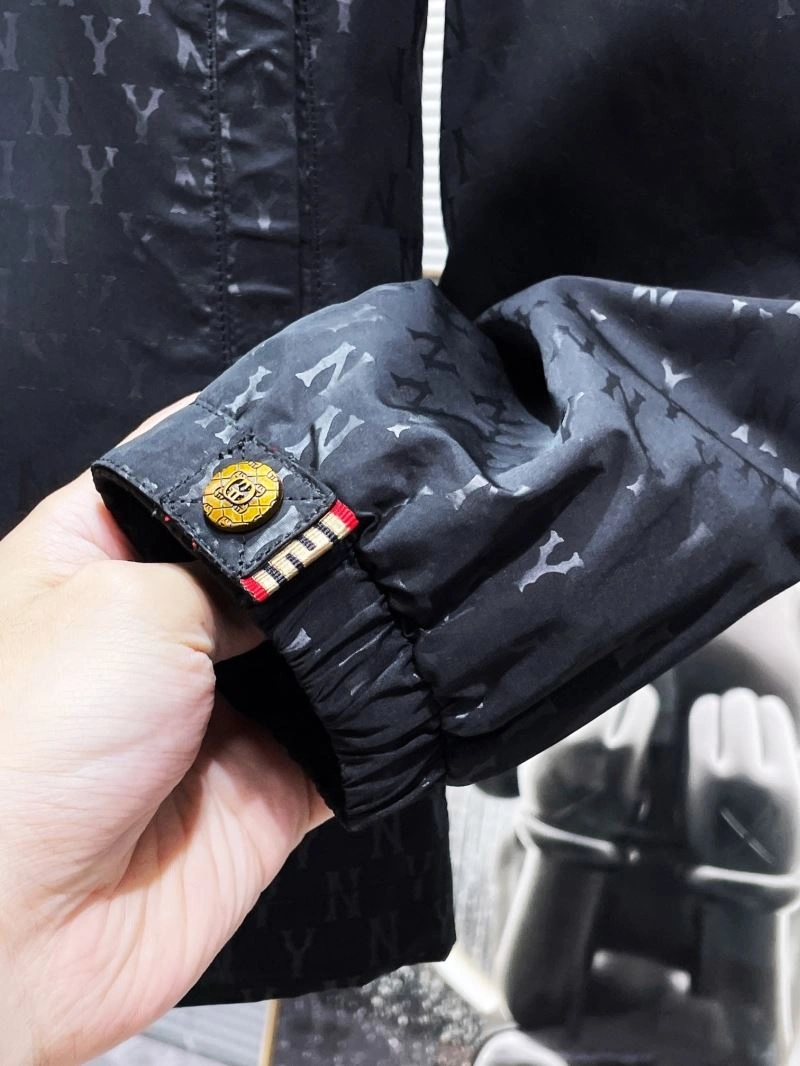Gucci Outwear Unisex 127320
