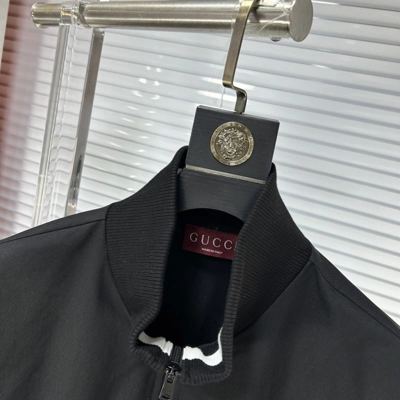 Bold Gucci Outwear 126779