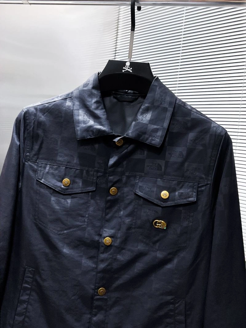 Versatile Gucci Outwear 126770