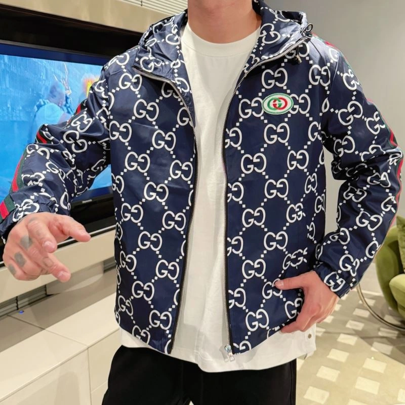 Breathable Gucci Outwear 126367