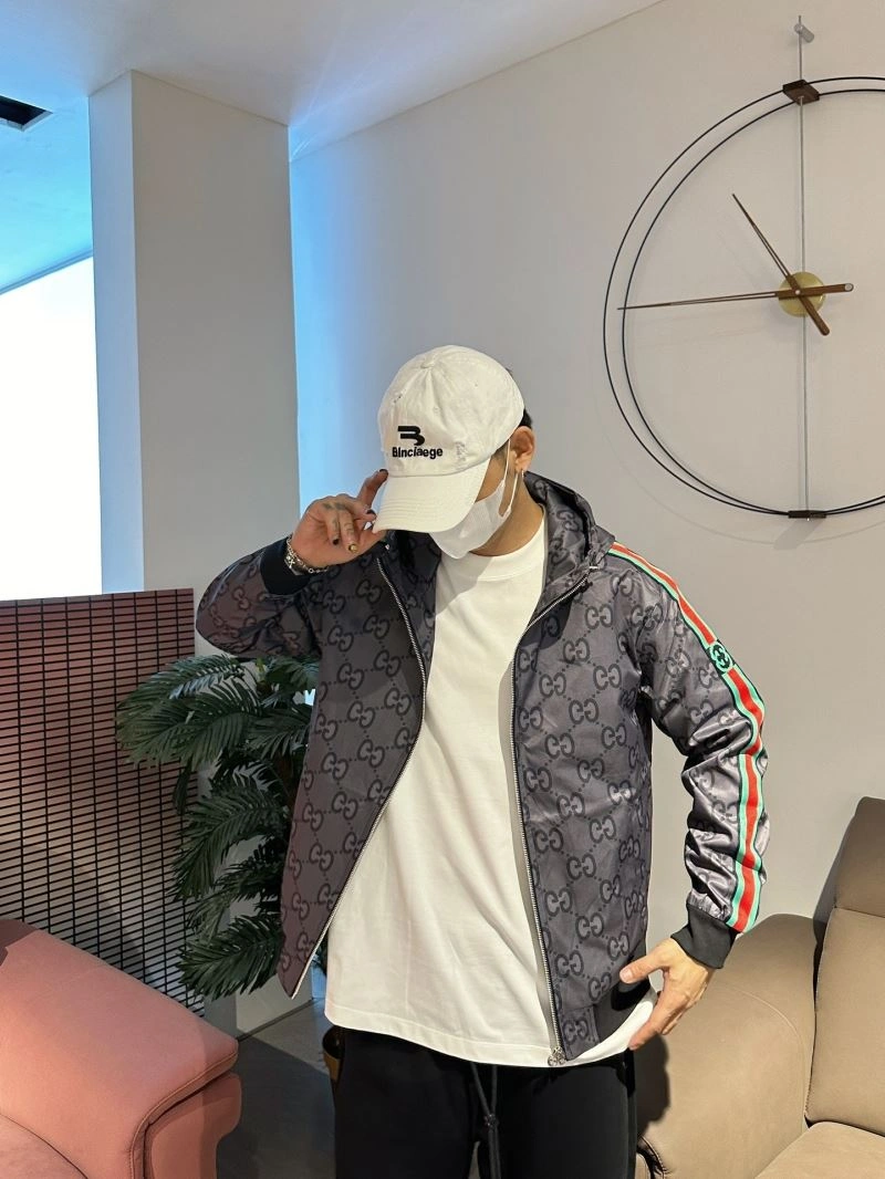 Packable Gucci Outwear 126356