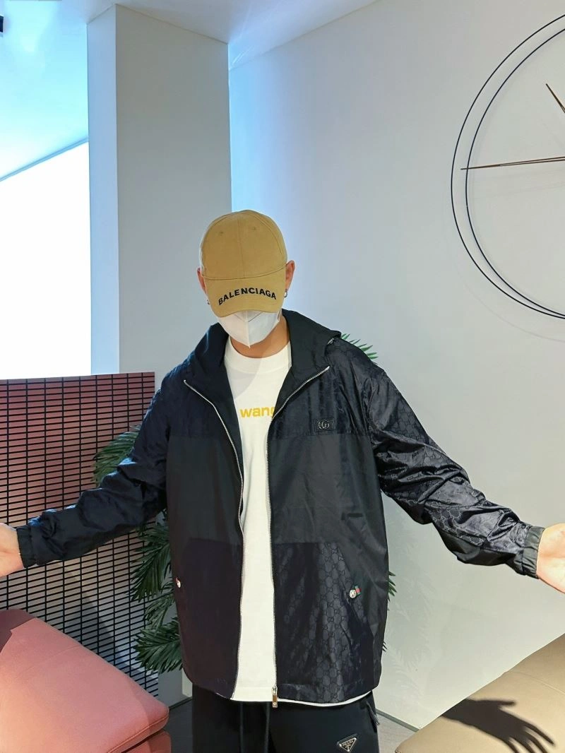 WeatherProof Gucci Outwear 126359