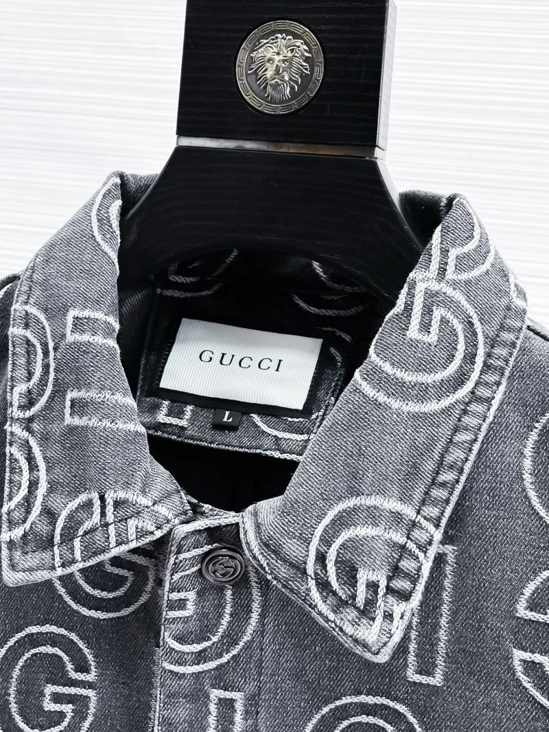 Unisex Gucci Outwear 126334