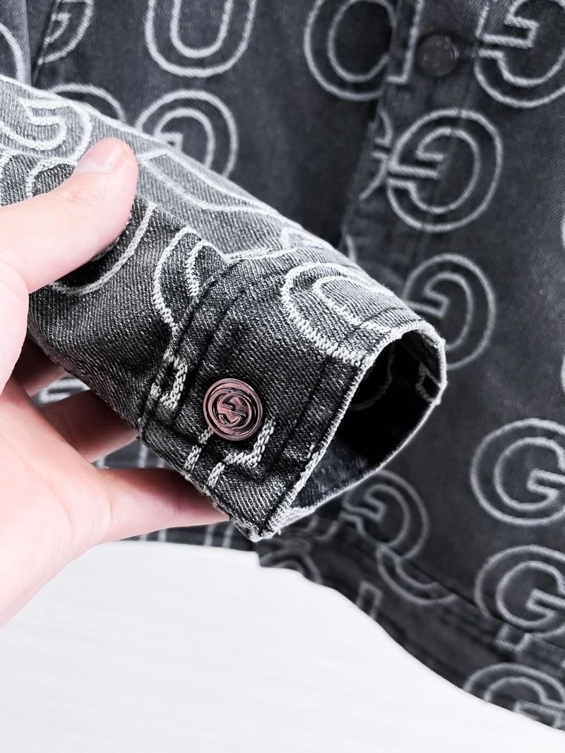 Unisex Gucci Outwear 126334