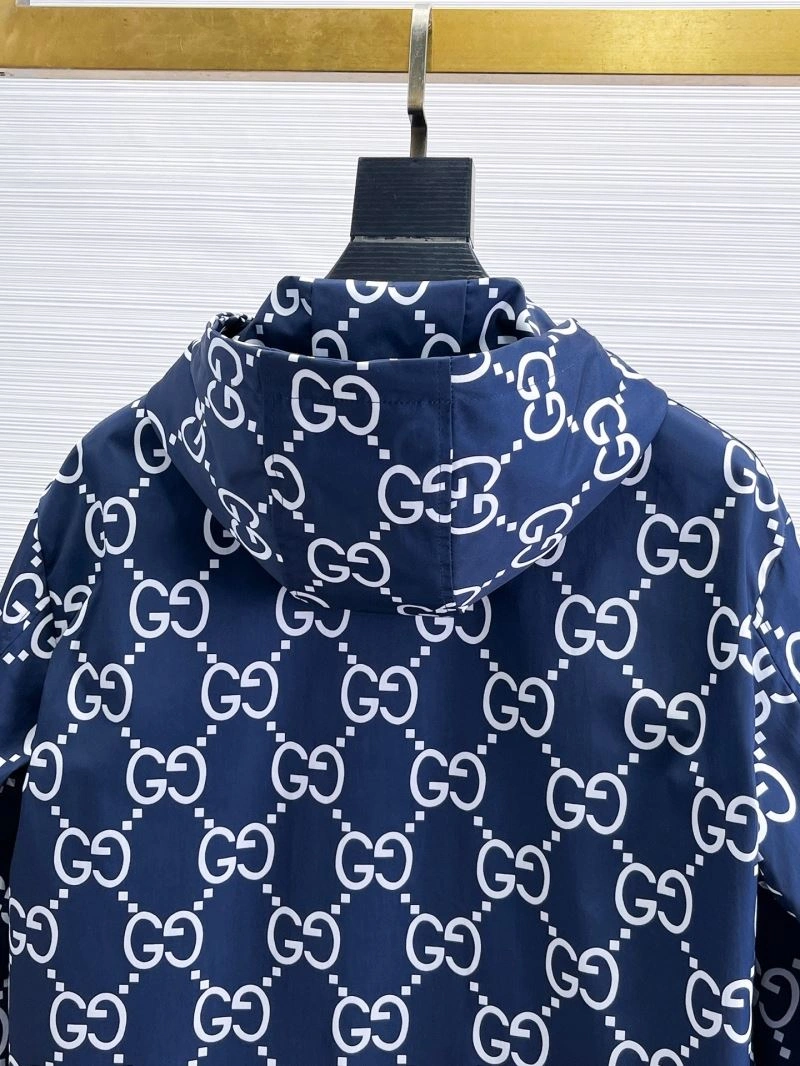 AllSeason Gucci Outwear 126330