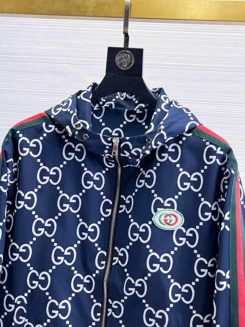 AllSeason Gucci Outwear 126330