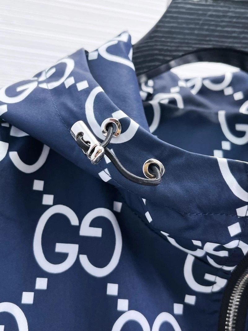AllSeason Gucci Outwear 126330