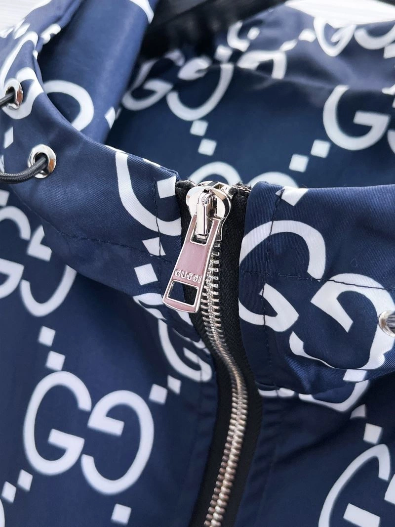 AllSeason Gucci Outwear 126330