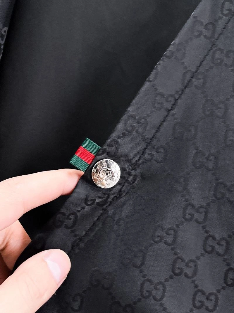 Lightweight Gucci Outwear 126329