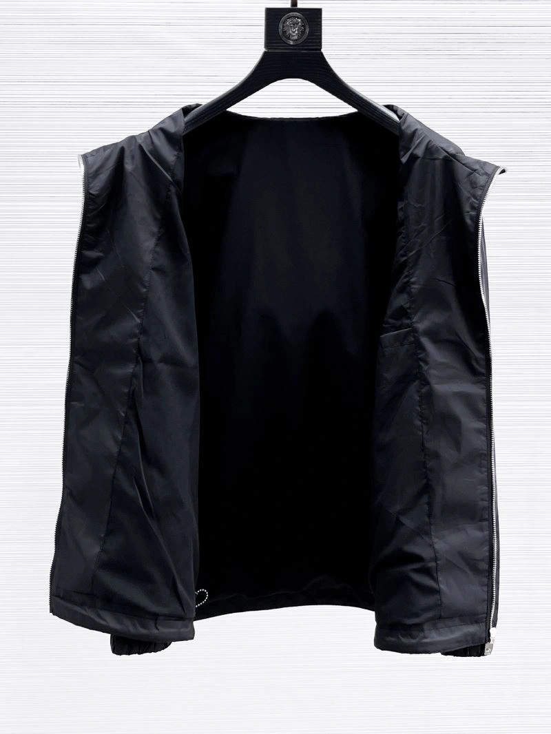 Lightweight Gucci Outwear 126329