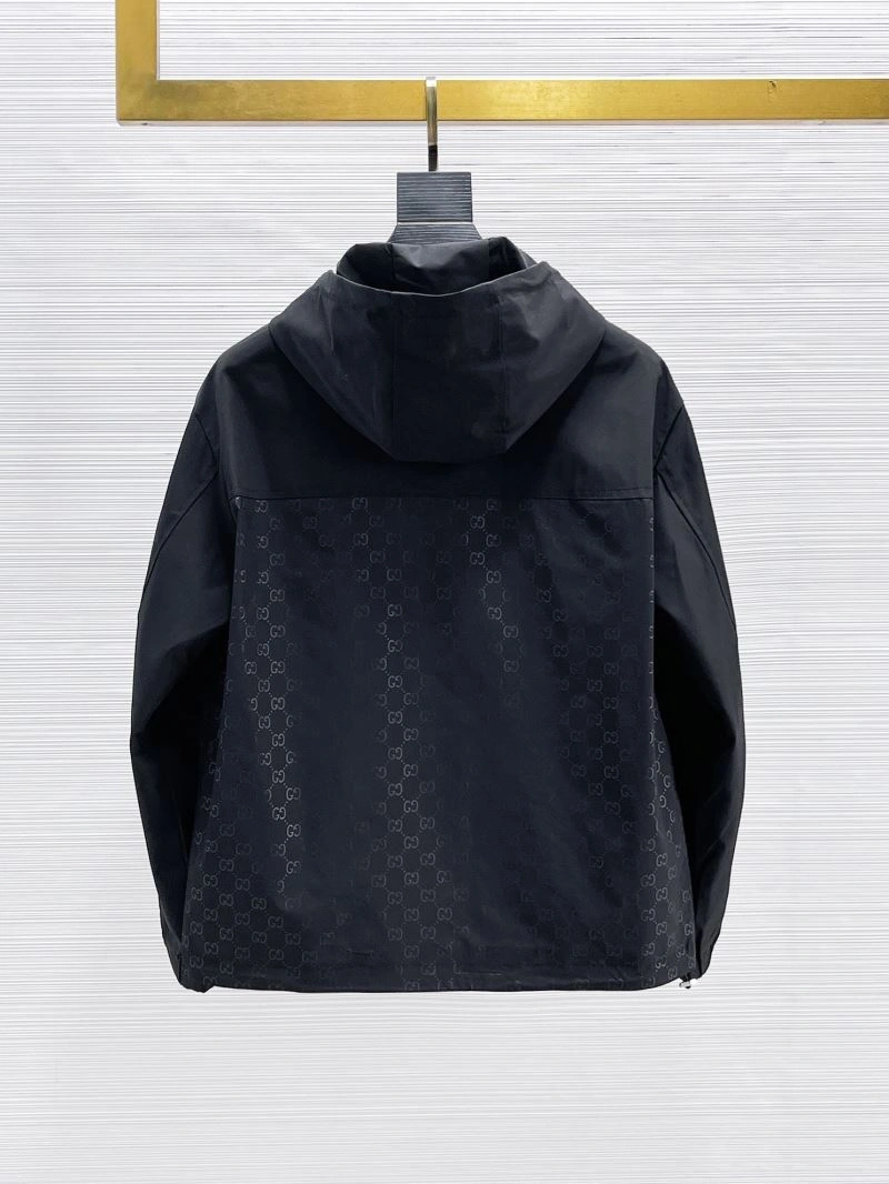 Durable Gucci Outwear 126310