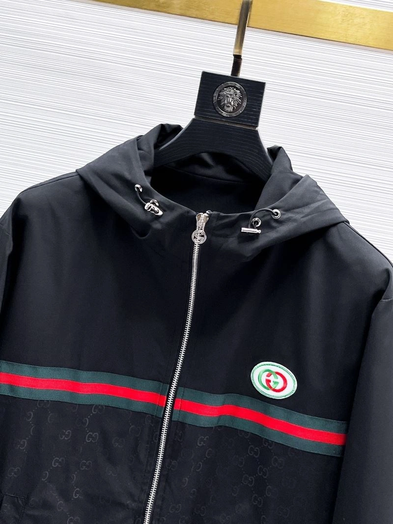 Durable Gucci Outwear 126310