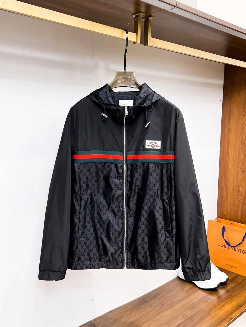 MultiPurpose Gucci Outwear 126302