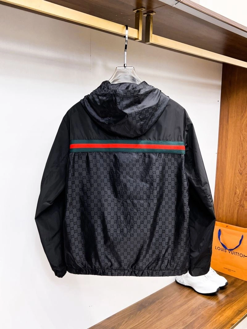 MultiPurpose Gucci Outwear 126302