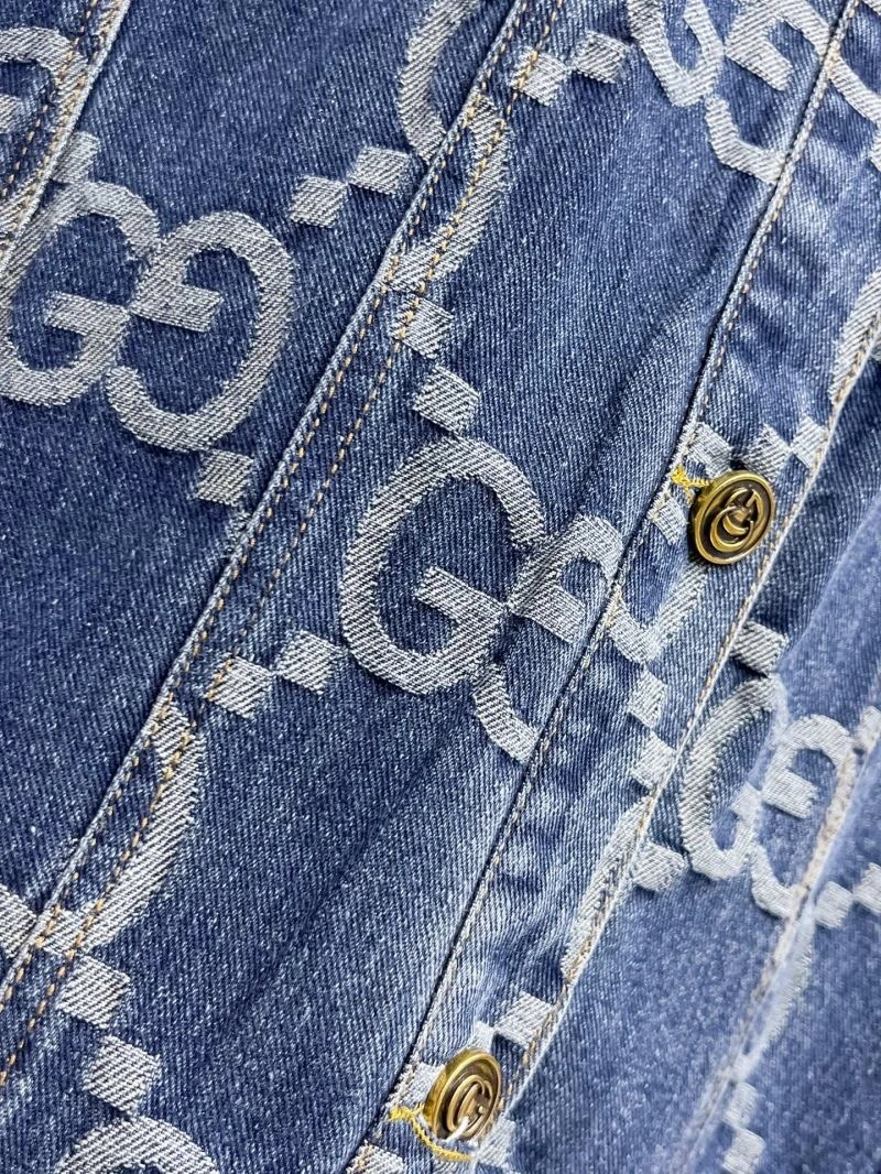 Gucci Outwear Minimalist 126313