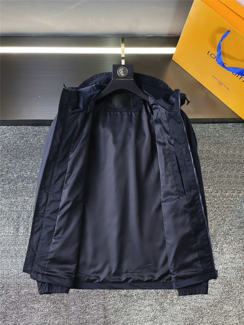Gucci Outwear Refined 126325