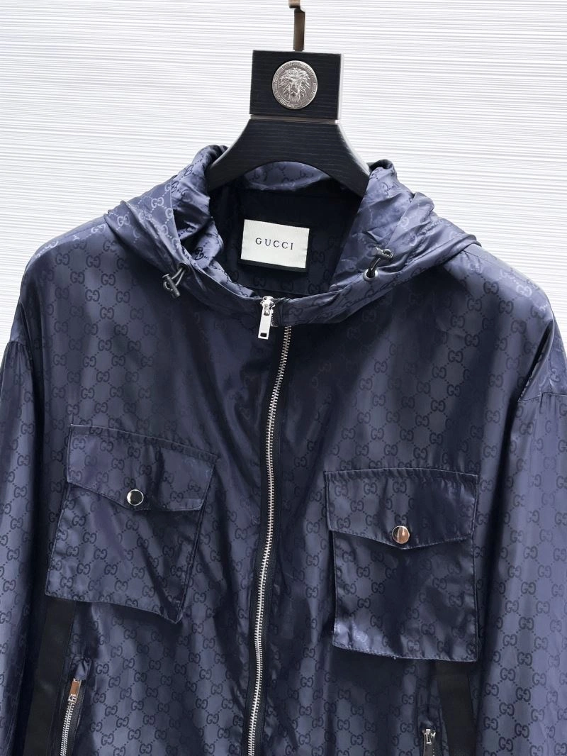 Gucci Outwear Classic 126323