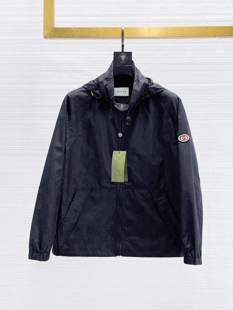 Trendsetting Gucci Outwear 126308