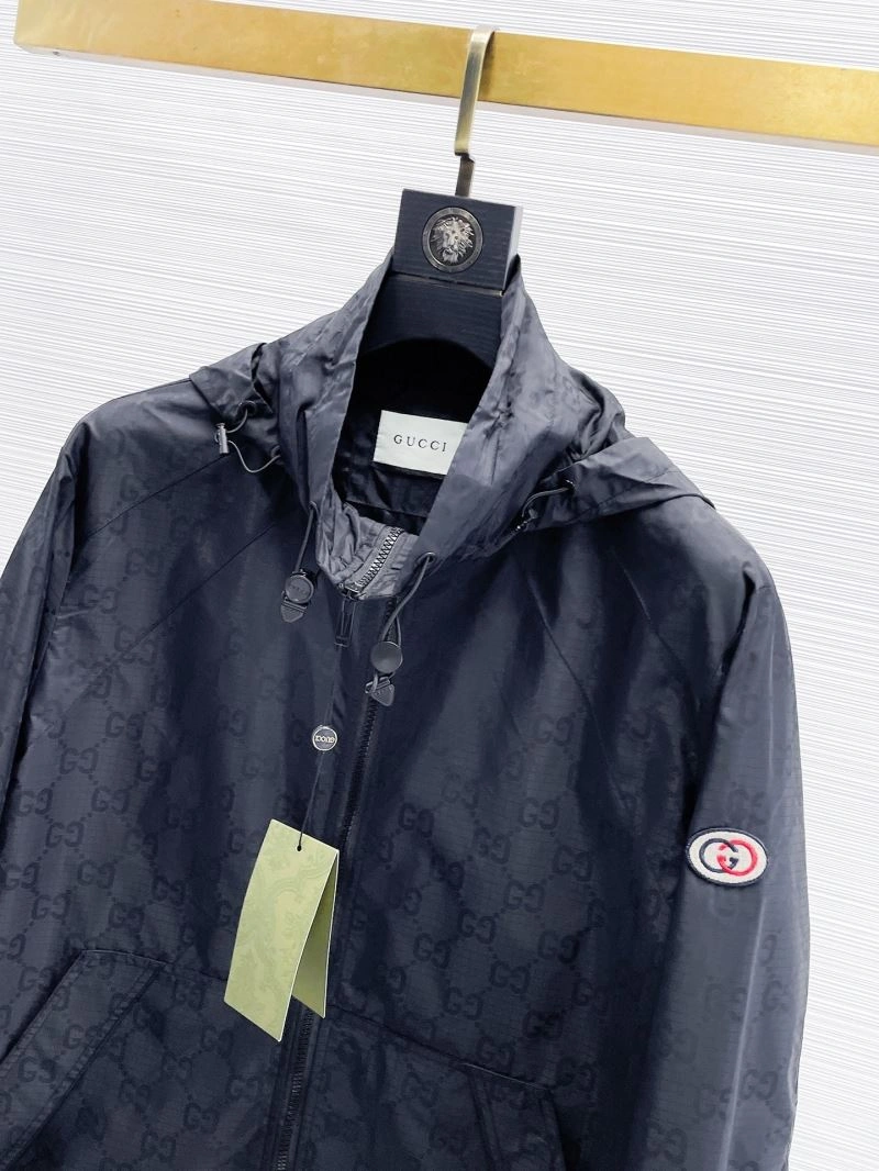 Trendsetting Gucci Outwear 126308
