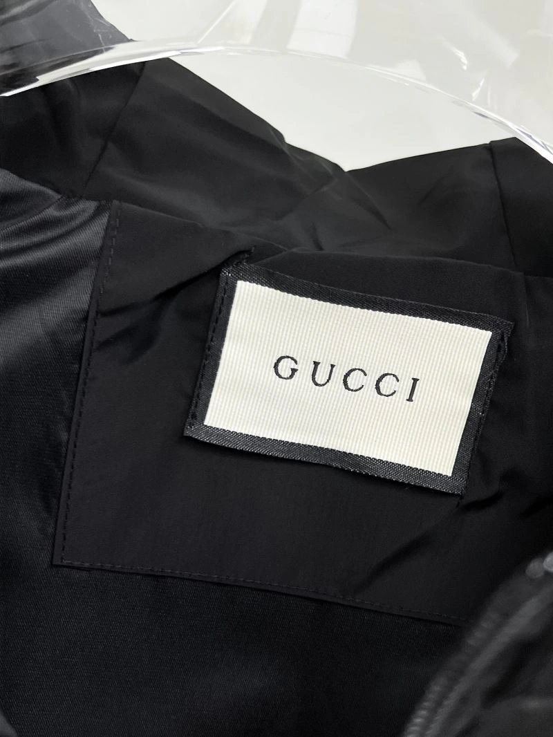 Gucci Outwear ComfortFit 126316