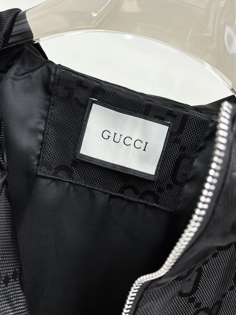 Gucci Outwear Snug 126322