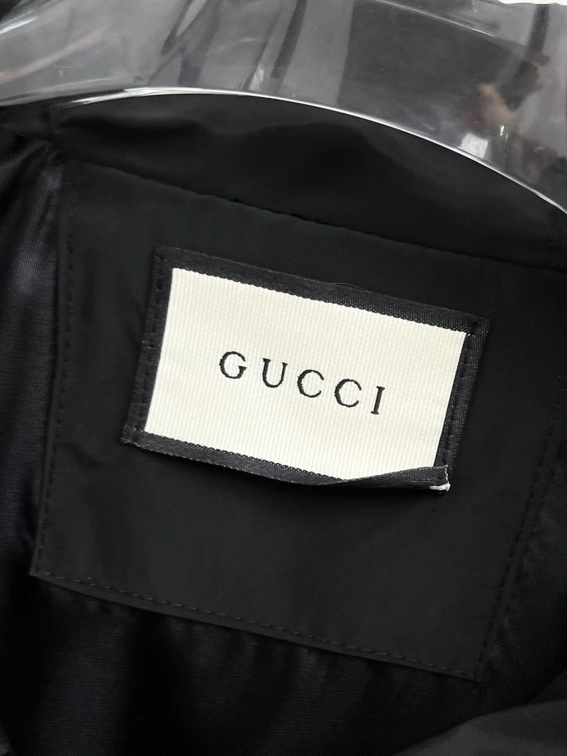 Gucci Outwear FashionForward 126303