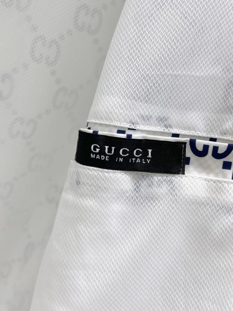 Gucci Outwear Sophisticated 126312
