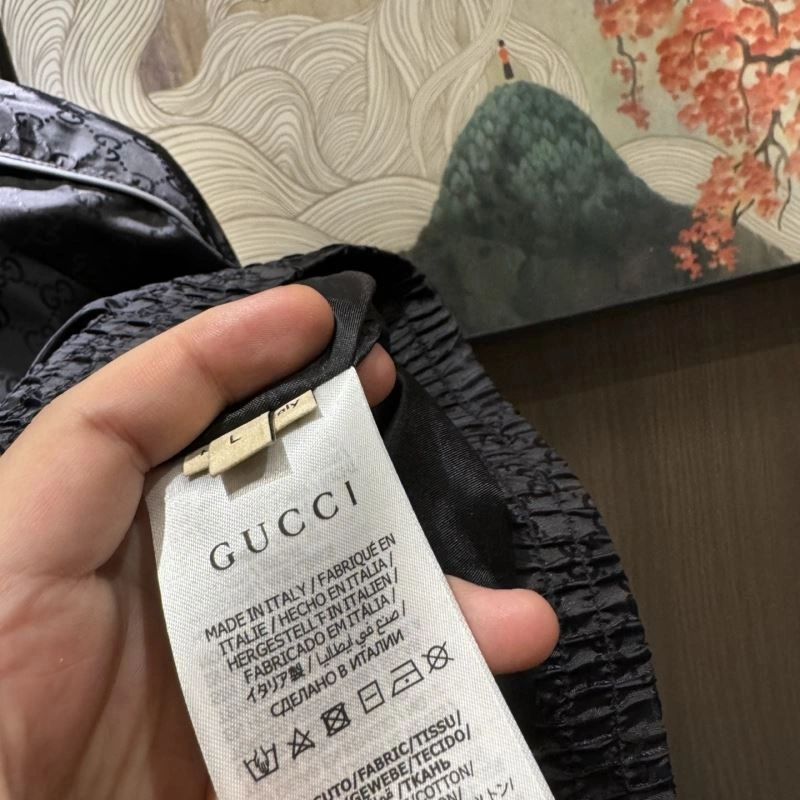 Gucci Outwear Lightweight 126304