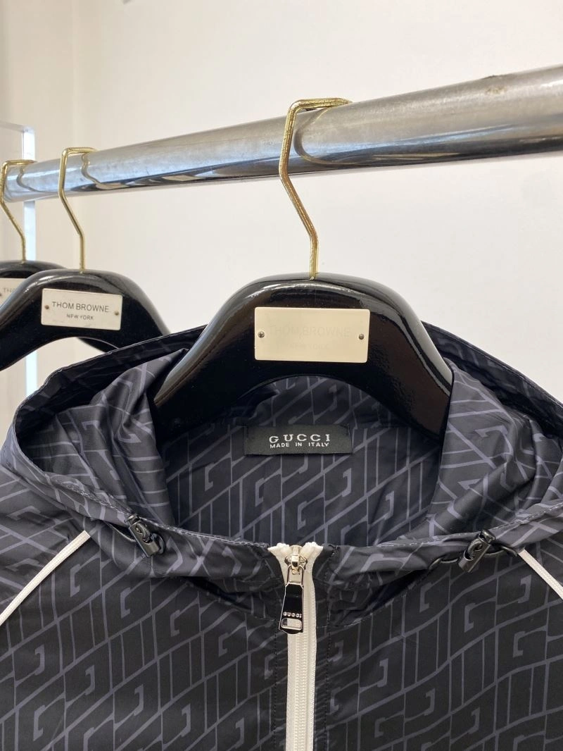 Durable Gucci Outwear 126295