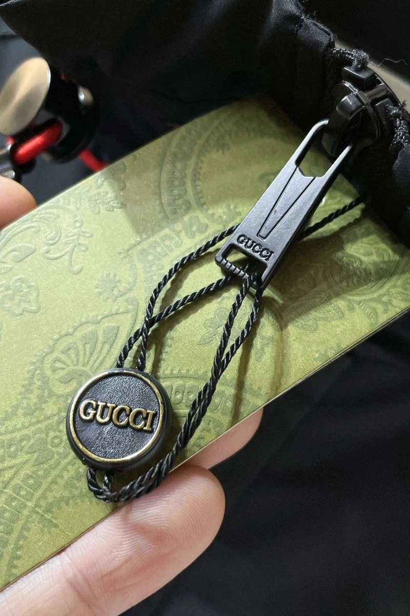 Vibrant Gucci Outwear 126292