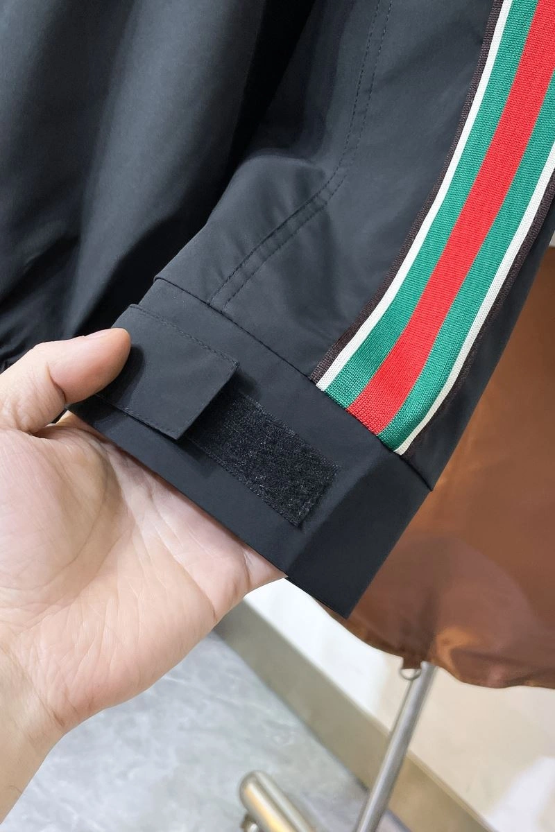 Vibrant Gucci Outwear 126292