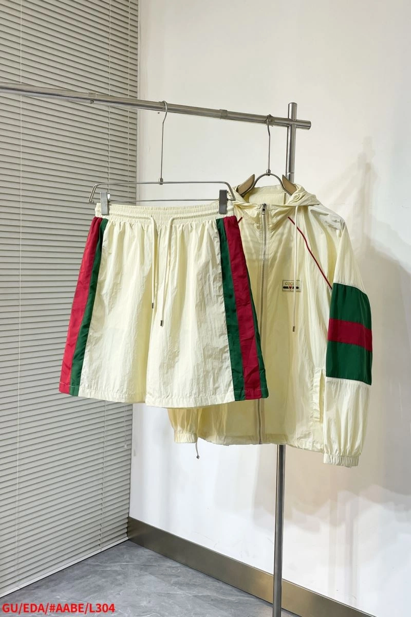 MultiPurpose Gucci Outwear 126289