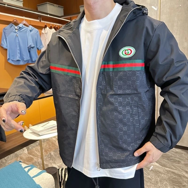 Lightweight Gucci Outwear 125932