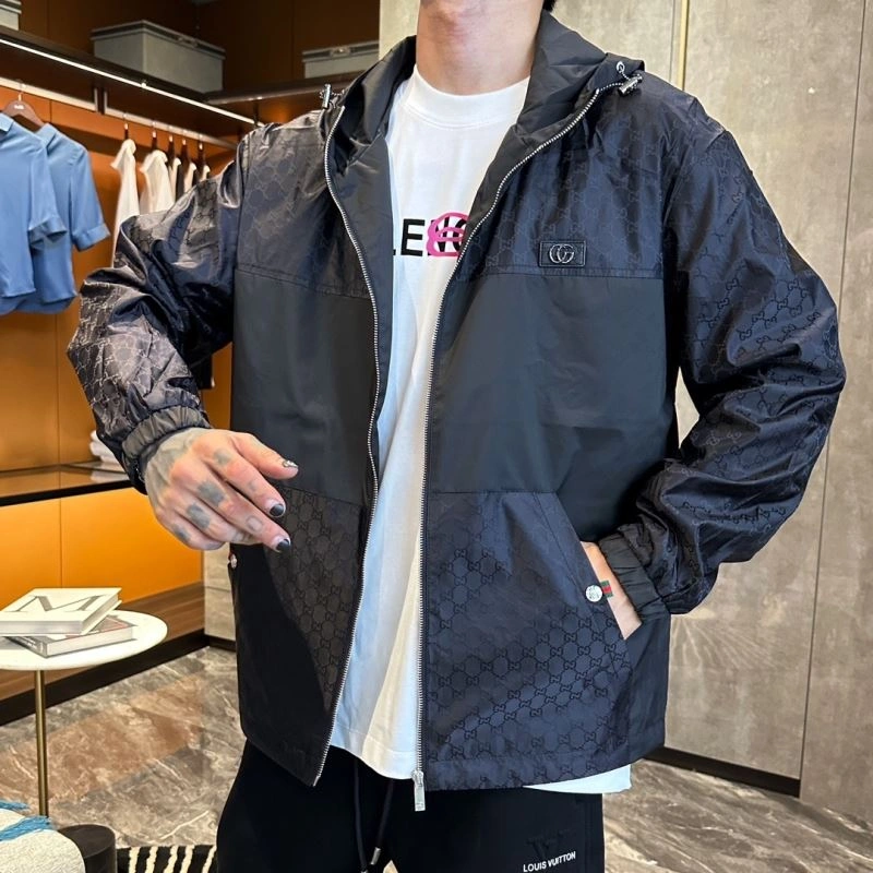 Breathable Gucci Outwear 125943