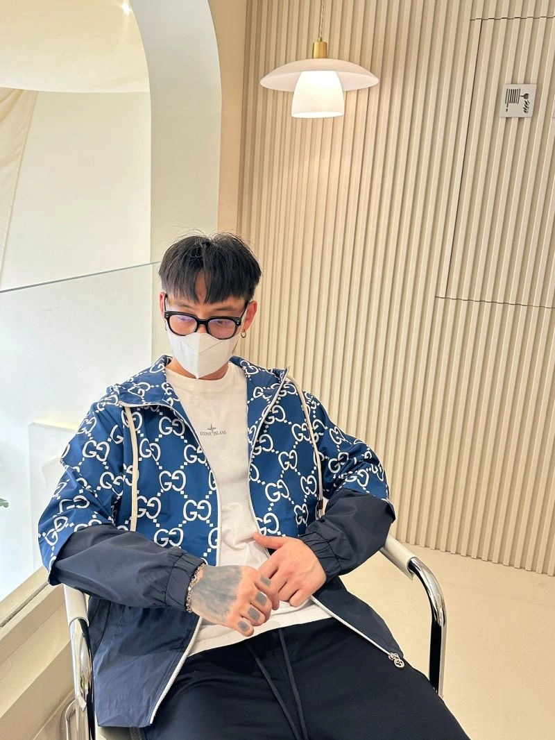 Unique Gucci Outwear 125931