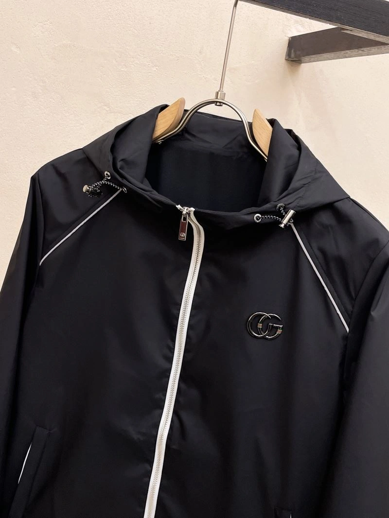 Timeless Gucci Outwear 125942