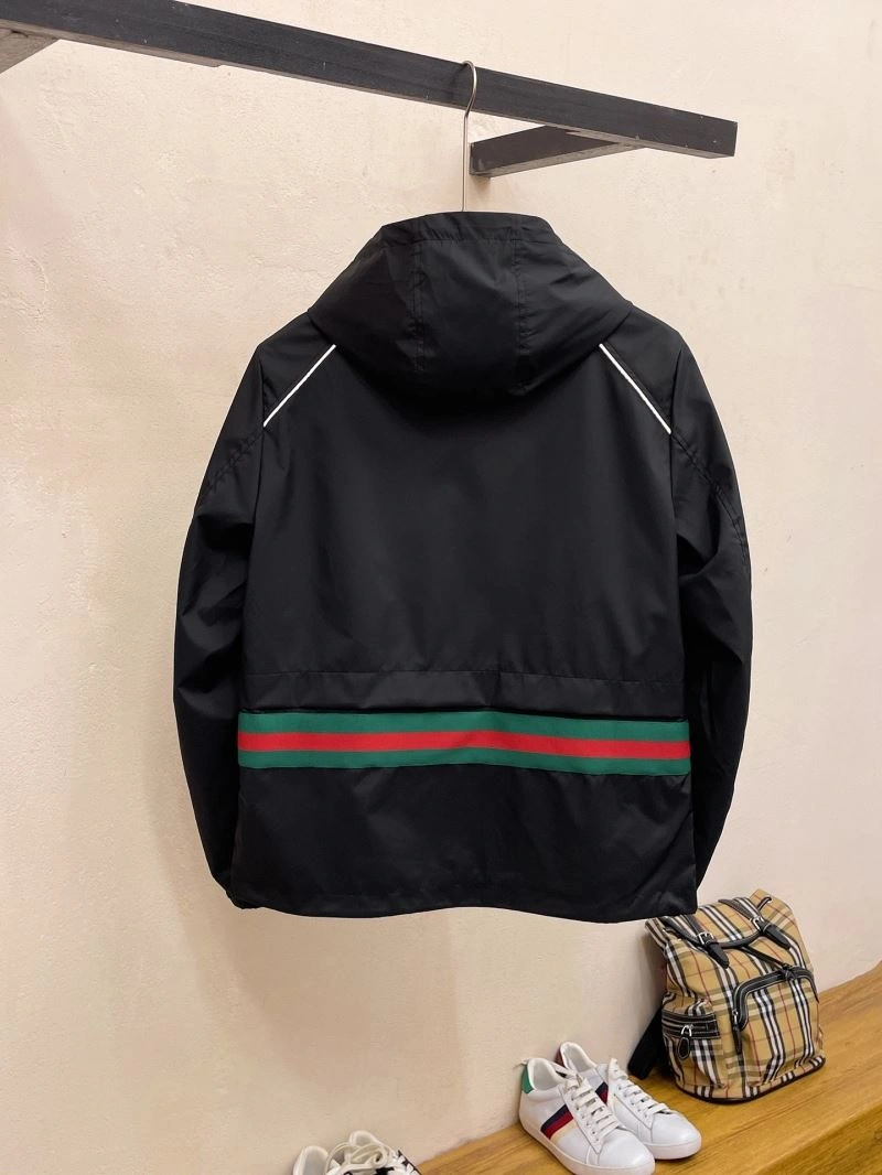 Timeless Gucci Outwear 125942