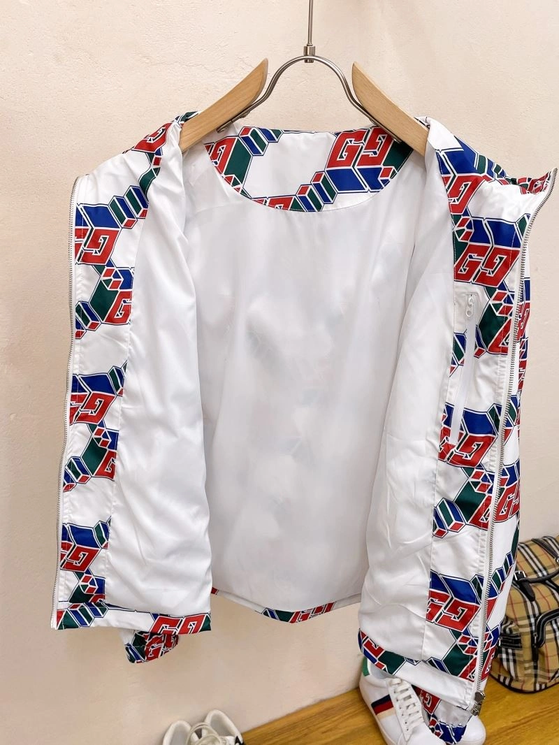 ModernLook Gucci Outwear 125938