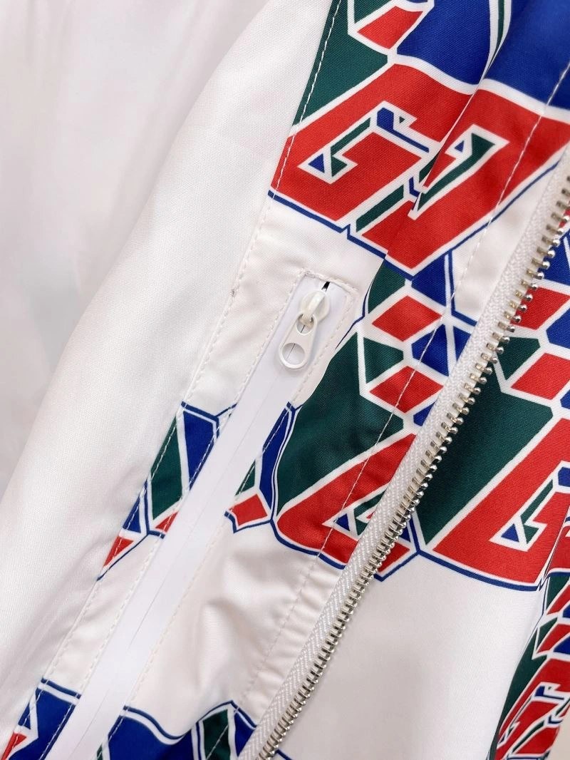 ModernLook Gucci Outwear 125938