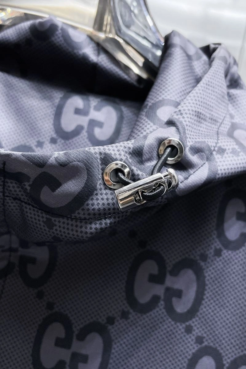 Chic Gucci Outwear 125926