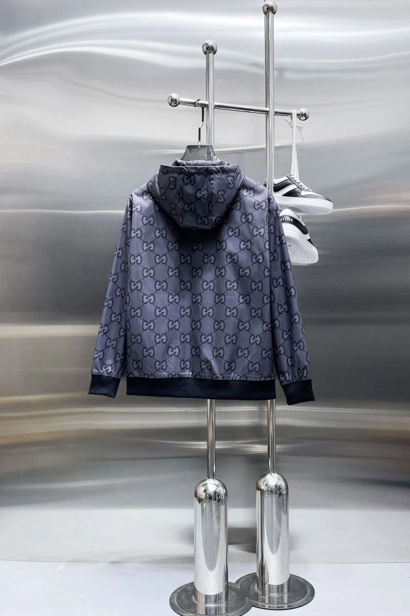 Chic Gucci Outwear 125926